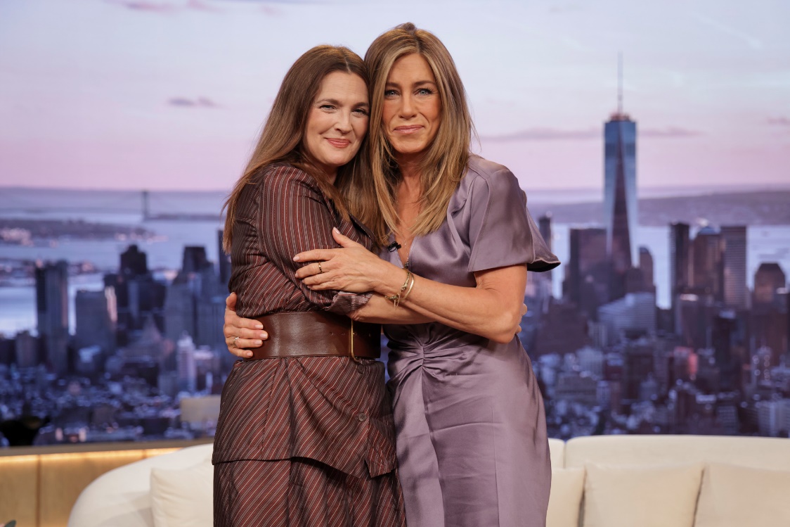 Paramount Press Express | The Drew Barrymore Show: “The Morning Show” Star  and LolaVie Founder Jennifer Aniston