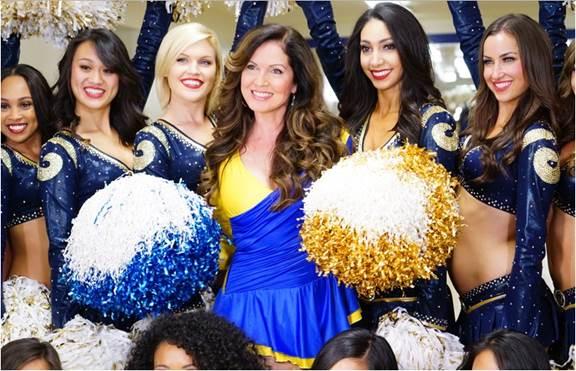 Paramount Press Express  PHOTOS & VIDEO: INSIDE EDITION'S LISA GUERRERO &  THE NEWLY MINTED LOS ANGELES RAMS CHEERLEADERS