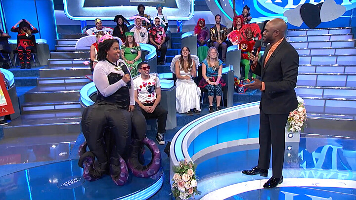 Paramount Press Express | CBS Entertainment | Let's Make a Deal